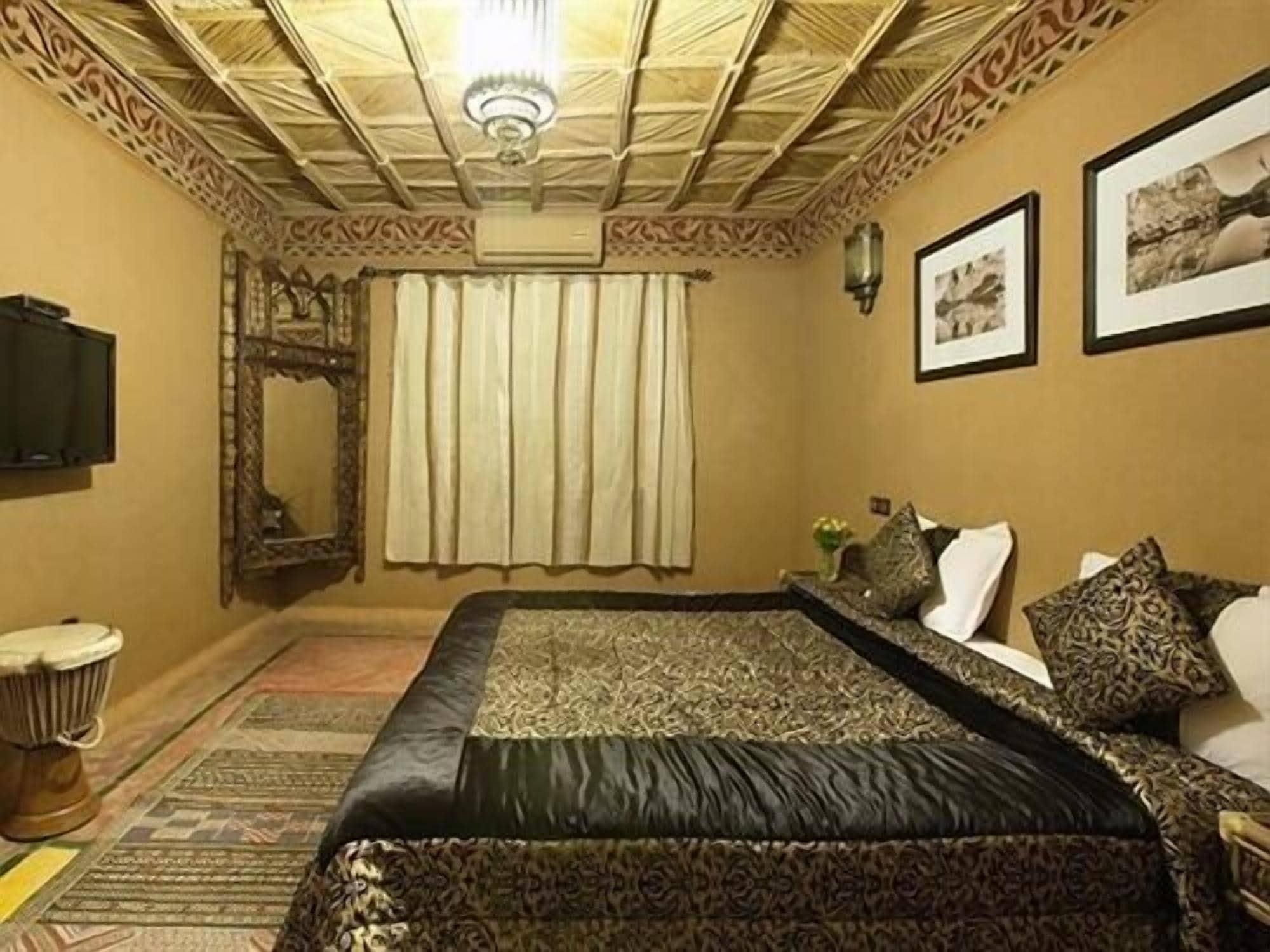 Riad Ouarzazate Hotel Buitenkant foto